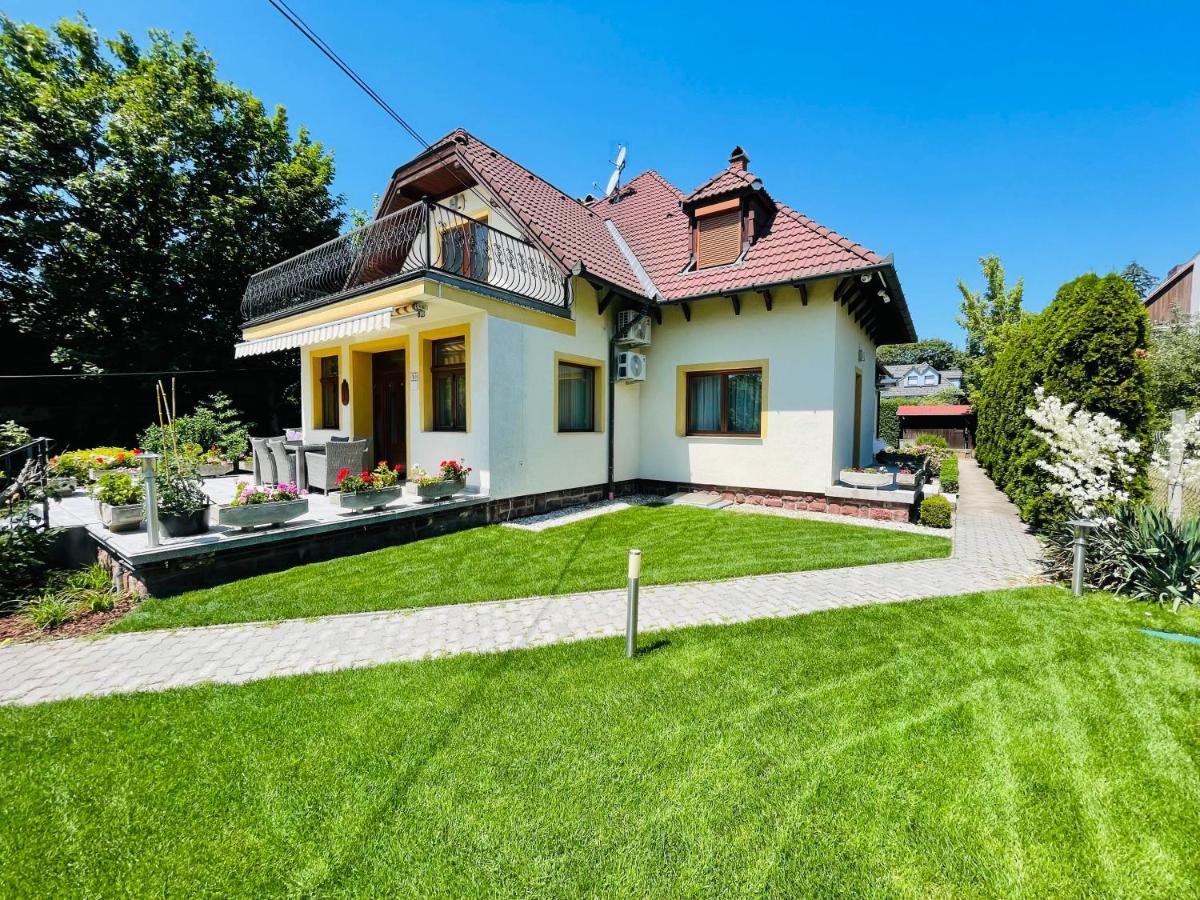 Mikes Deluxe Home Балатонфюред Екстер'єр фото